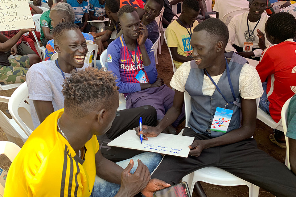 There is also a workshop to learn about peace, at which the athletes express their own pro-peace messages.