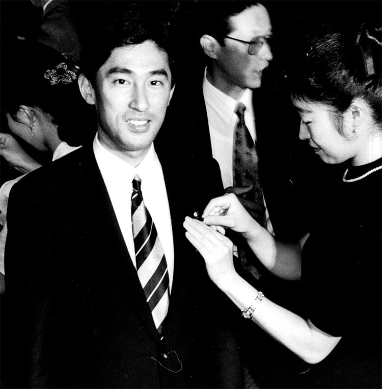 The Japanese duo of MIZUTANI Jun and ITO Mima won the gold in a new event, mixed doubles table tennis. REUTERS/AFLO