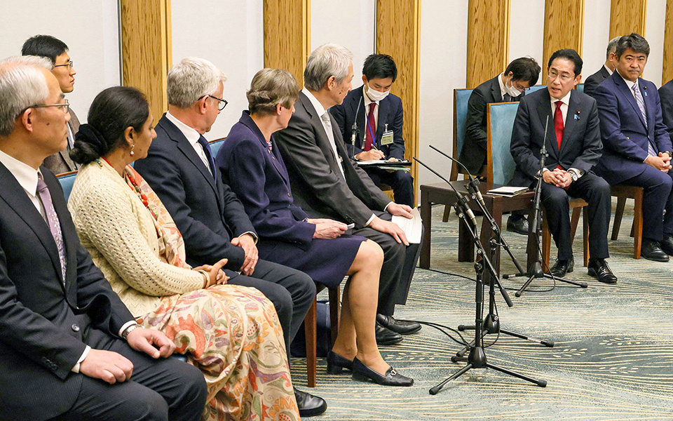 Taking Practical Steps for Achieving a World Without Nuclear Weapons