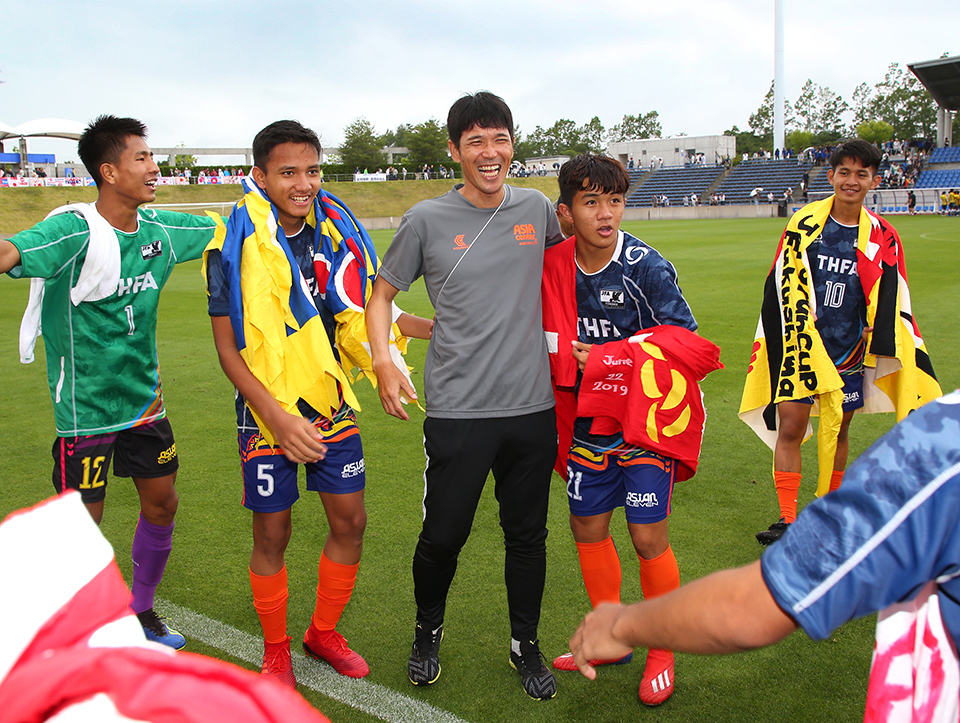 KOGA Takuma spent two and a half years as head coach in Myammar Football Academy in Mandaley.