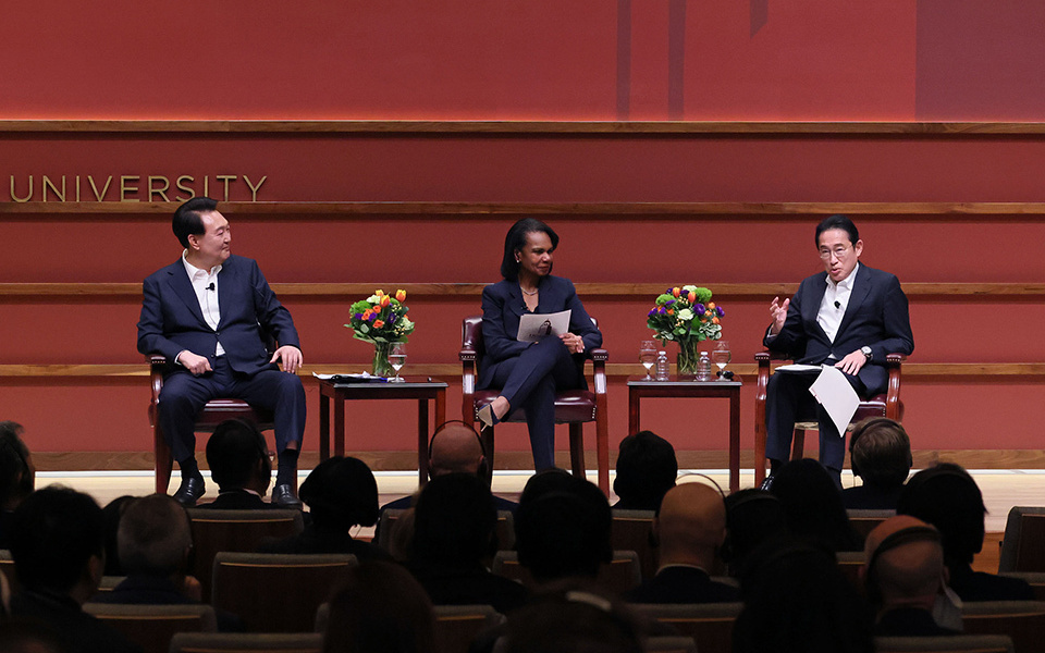 Strengthening Collaboration Between Japan and the Republic of Korea in Advanced Science and Technology