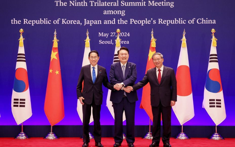 Japan-China-ROK Trilateral Summit: Promoting Future-Oriented Practical Cooperation