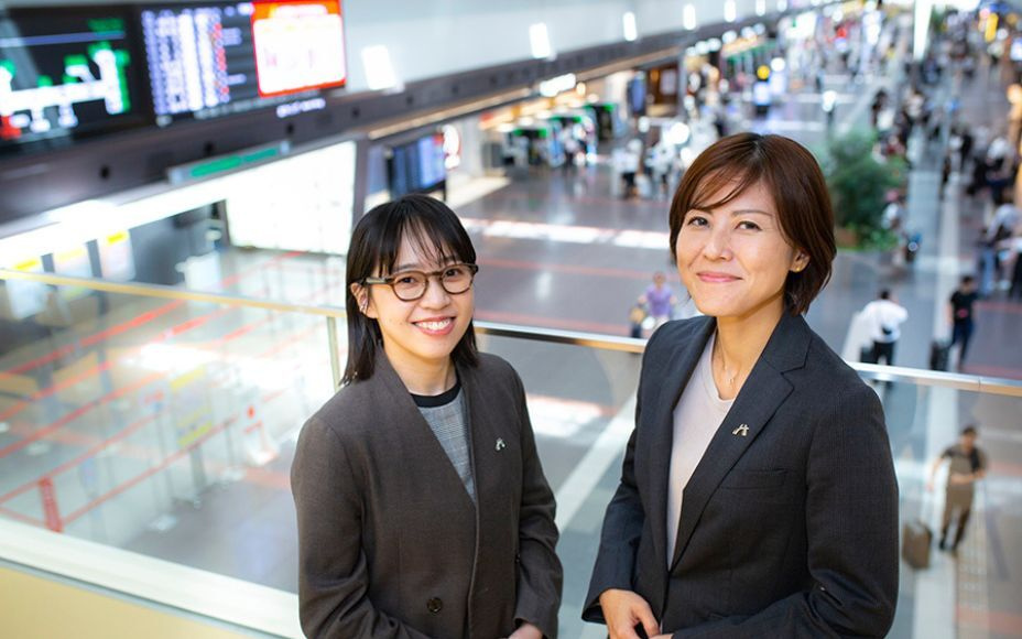 Aiming for a Sustainable Airport Terminal: Introducing a Hybrid Wood-Steel Structure at Haneda Airport