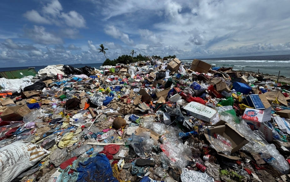 Waste into Resources: Sustainable Solutions for a Global Problem