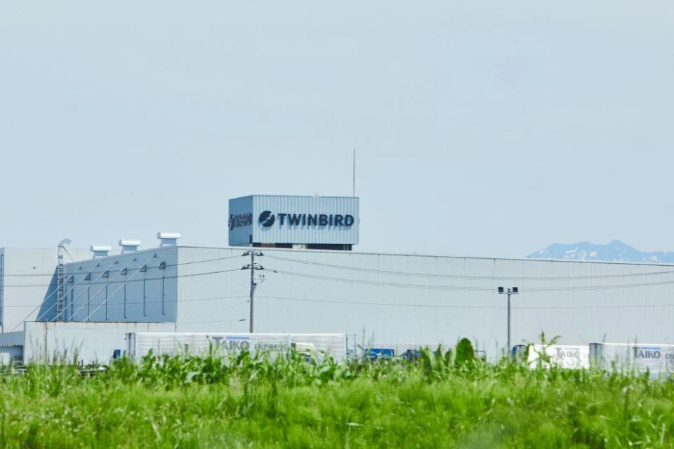 A view of the Twinbird Corporation building in Tsubame, Niigata Prefecture