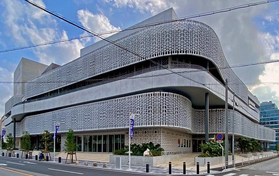 The Naha Cultural Arts Theater NAHArt in Okinawa Prefecture, made with Hybrid Prestressed Concrete